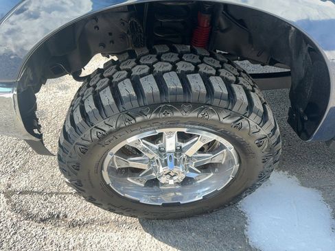 Used 2017 Ford F250 XLT w/ XLT Premium Package image 4