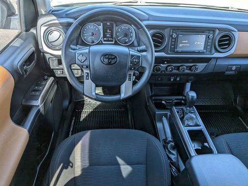 Used 2019 Toyota Tacoma SR5 image 14