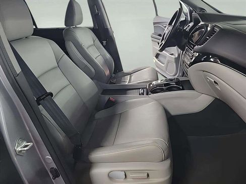 Used 2022 Honda Pilot Touring image 31