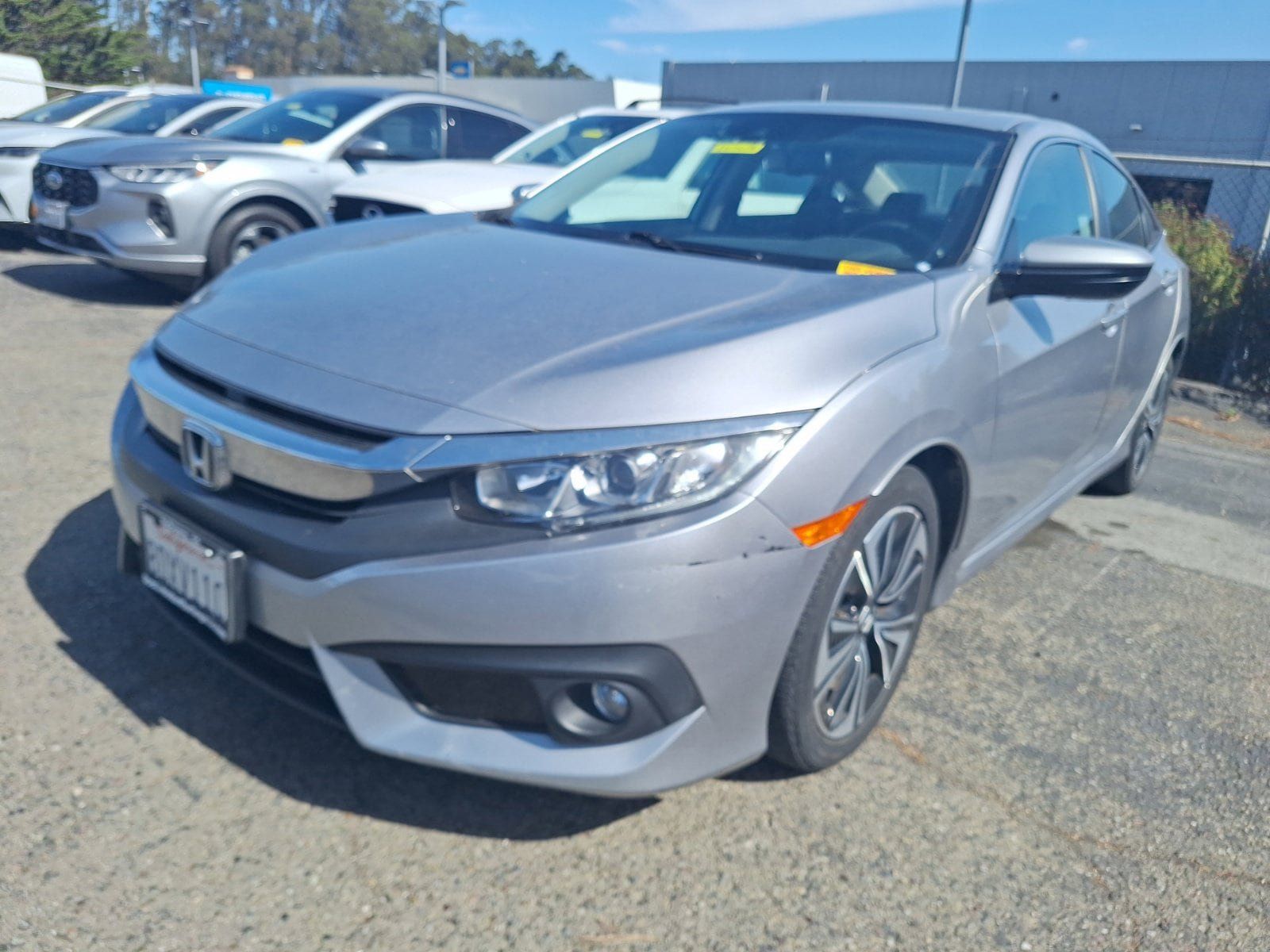 Used 2018 Honda Civic EX-L image 3