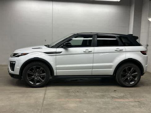 Used 2018 Land Rover Range Rover Evoque SE Premium AWD/4WD image 2