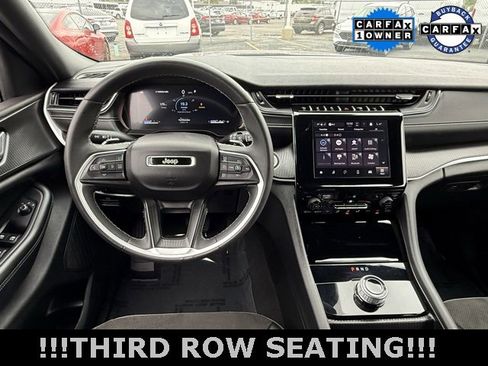 Used 2024 Jeep Grand Cherokee L Laredo image 17