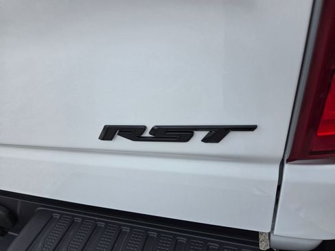 Certified 2026 Chevrolet Silverado 1500 RST w/ Dark Appearance Package RWD image 13