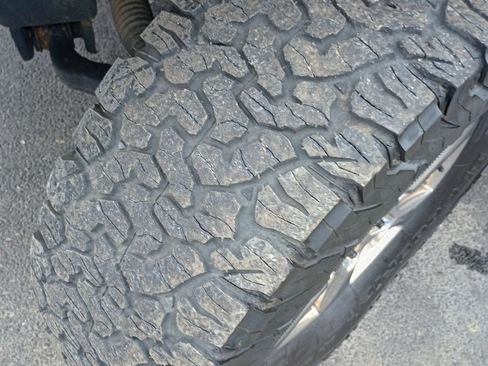 Used 2016 Ford F150 Lariat w/ Equipment Group 502A Luxury image 24