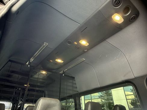 Used 2019 Mercedes-Benz Sprinter 2500 w/ Acoustic Package image 23