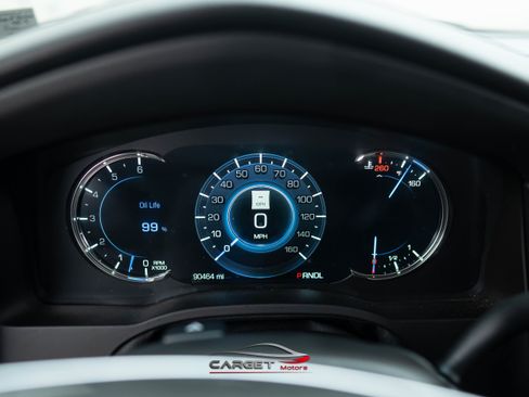 Used 2019 Cadillac Escalade ESV Luxury AWD/4WD image 29