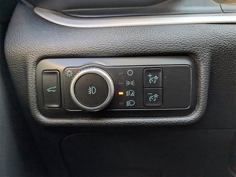 Used 2020 Ford Explorer XLT w/ Equipment Group 202A image 26