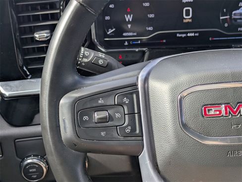 Used 2023 GMC Sierra 1500 SLT image 17