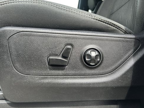 Used 2021 RAM 1500 Big Horn image 13