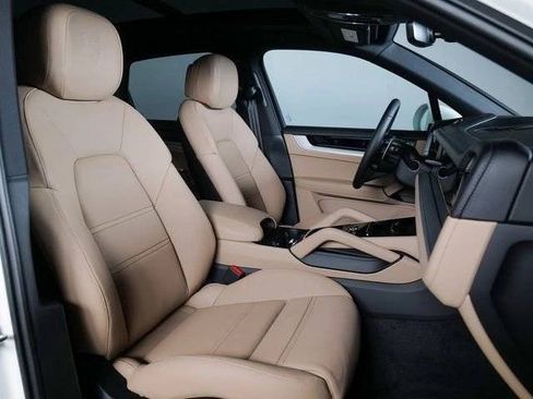 New 2026 Porsche Cayenne AWD/4WD image 11