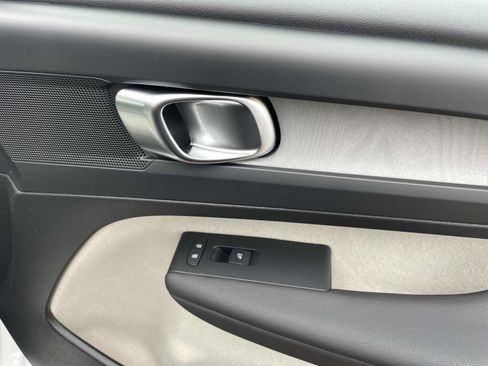 New 2025 Volvo XC40 B5 Plus w/ Protection Package Premier image 14