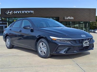 New 2026 Hyundai Elantra SE w/ Cargo Package