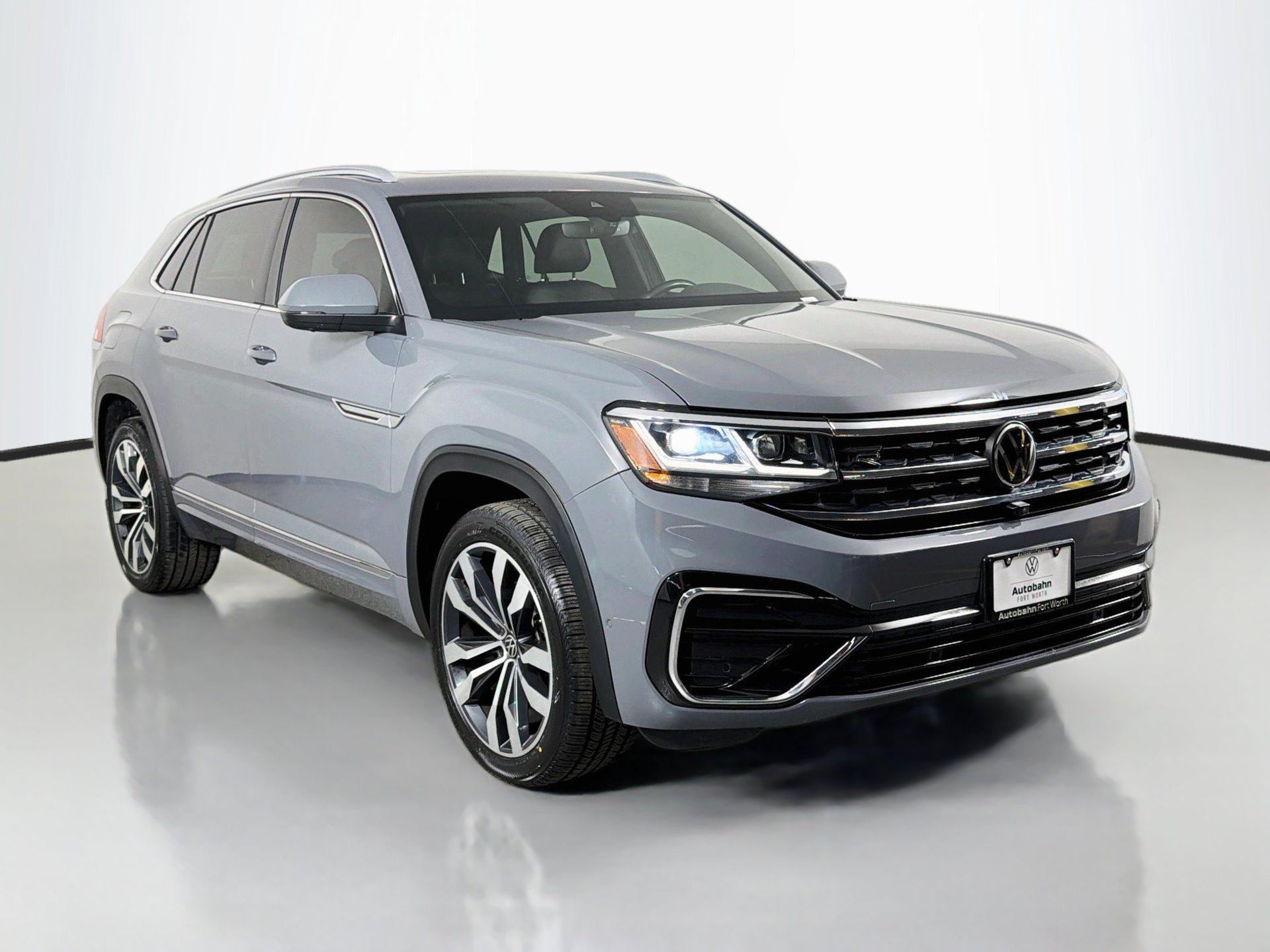 Used 2020 Volkswagen Atlas Cross Sport SEL Premium R-Line AWD/4WD image 3