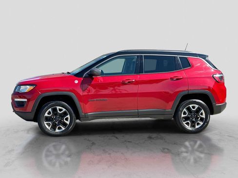 Used 2018 Jeep Compass Trailhawk w/ Cold Weather Group AWD/4WD image 3