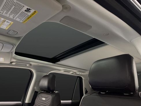 Used 2025 Ford Expedition Max Platinum w/ Platinum Ultimate Package image 7