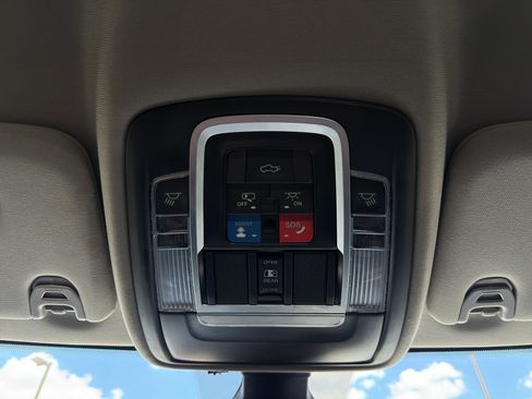 Used 2023 RAM 2500 Laramie AWD/4WD image 18