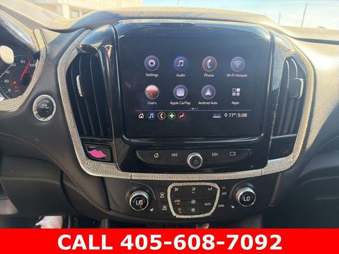 Used 2021 Chevrolet Traverse LT FWD image 11