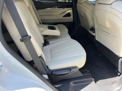 Used 2025 INFINITI QX60 Pure AWD/4WD image 13