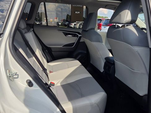 Used 2023 Toyota RAV4 Limited FWD image 17