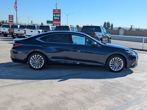 Used 2022 Lexus ES 350 Luxury image 4