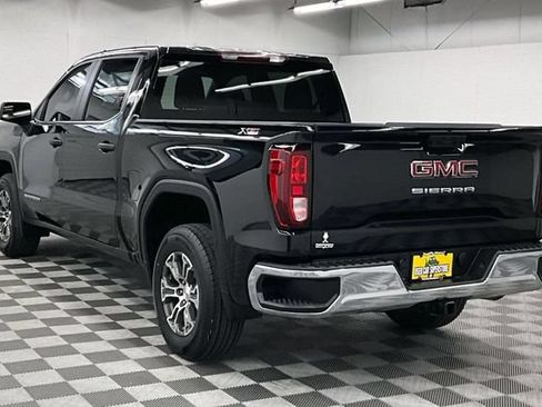 Used 2024 GMC Sierra 1500 Pro w/ Pro Value Package AWD/4WD image 2