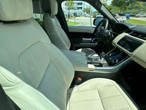Used 2019 Land Rover Range Rover Sport HSE AWD/4WD image 7