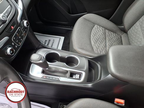 Used 2019 Chevrolet Equinox LT FWD image 14