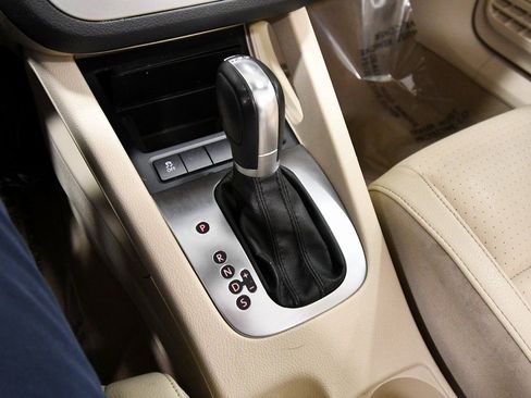 Used 2012 Volkswagen Eos Komfort image 28