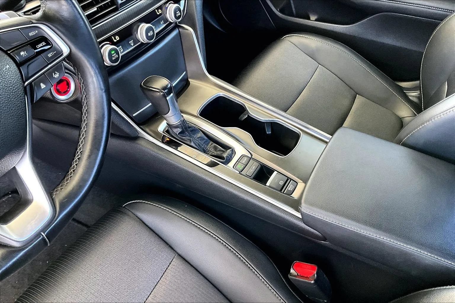 Used 2021 Honda Accord Sport image 15