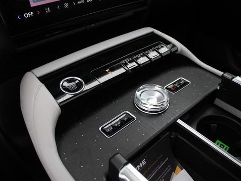 New 2026 Lincoln Navigator L Black Label AWD/4WD image 48