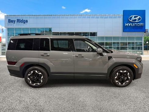 Used 2026 Hyundai Santa Fe SEL AWD/4WD image 2
