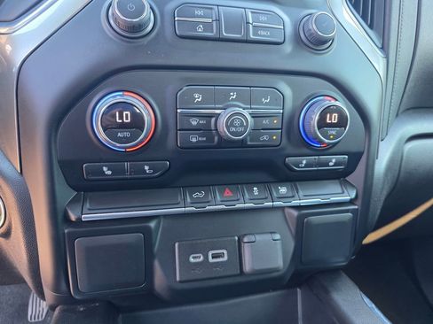 Used 2022 Chevrolet Silverado 1500 RST image 18