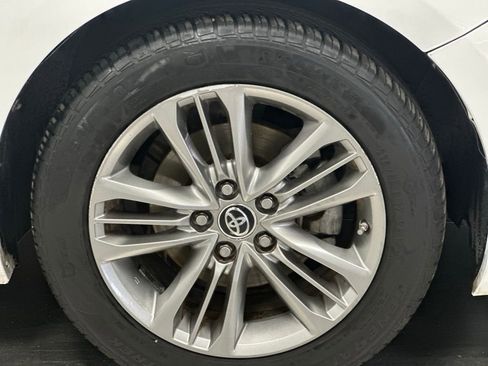 Used 2016 Toyota Camry SE image 21