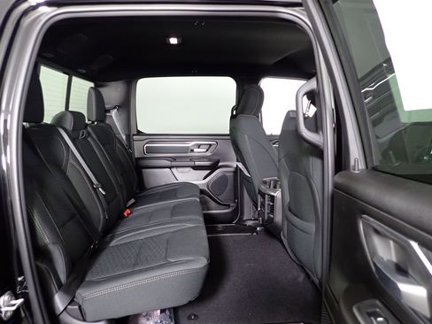 New 2026 RAM 1500 4x4 Crew Cab image 38