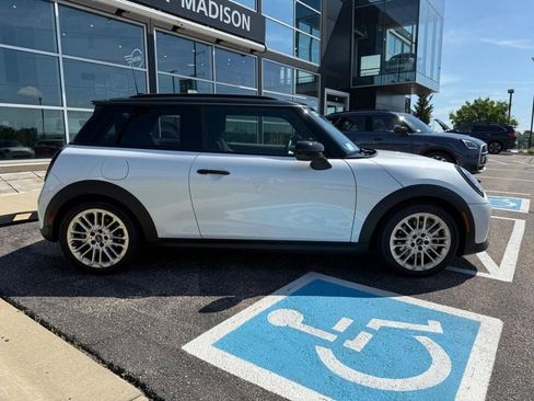 Used 2025 MINI Cooper S FWD image 2