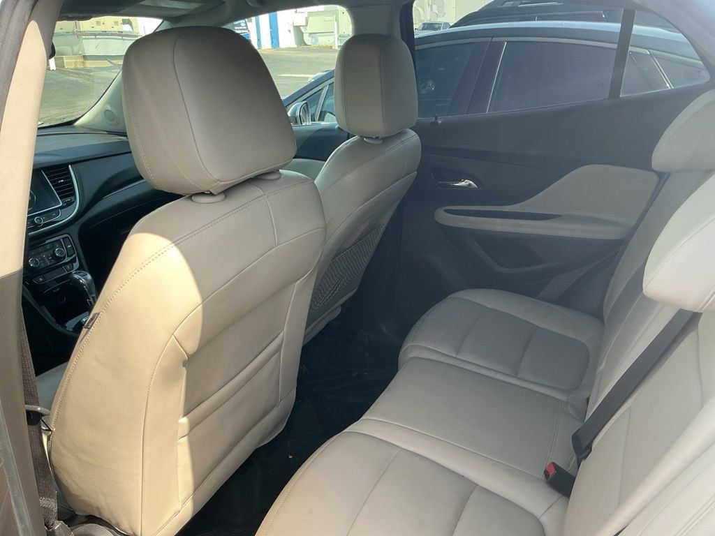 Used 2018 Buick Encore Essence w/ Experience Buick Package FWD image 11