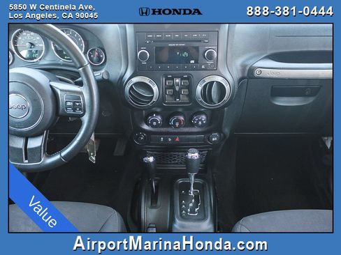 Used 2018 Jeep Wrangler Unlimited Sport S AWD/4WD image 2