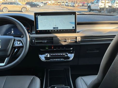 New 2026 Lincoln Corsair Premiere image 21