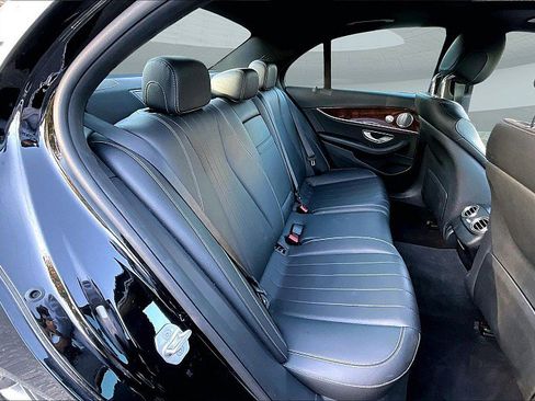 Used 2017 Mercedes-Benz E 300 4d Sedan E300 Luxury image 25