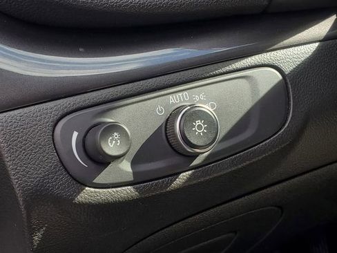 Used 2021 Buick Encore Preferred image 15