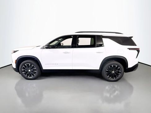 New 2026 Chevrolet Traverse LT w/ Sun and Wheel Package AWD/4WD image 9
