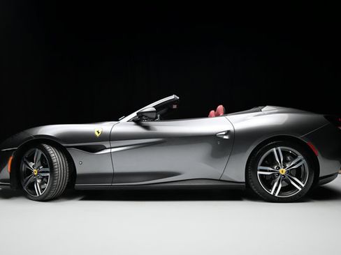 Used 2022 Ferrari Portofino M RWD image 25