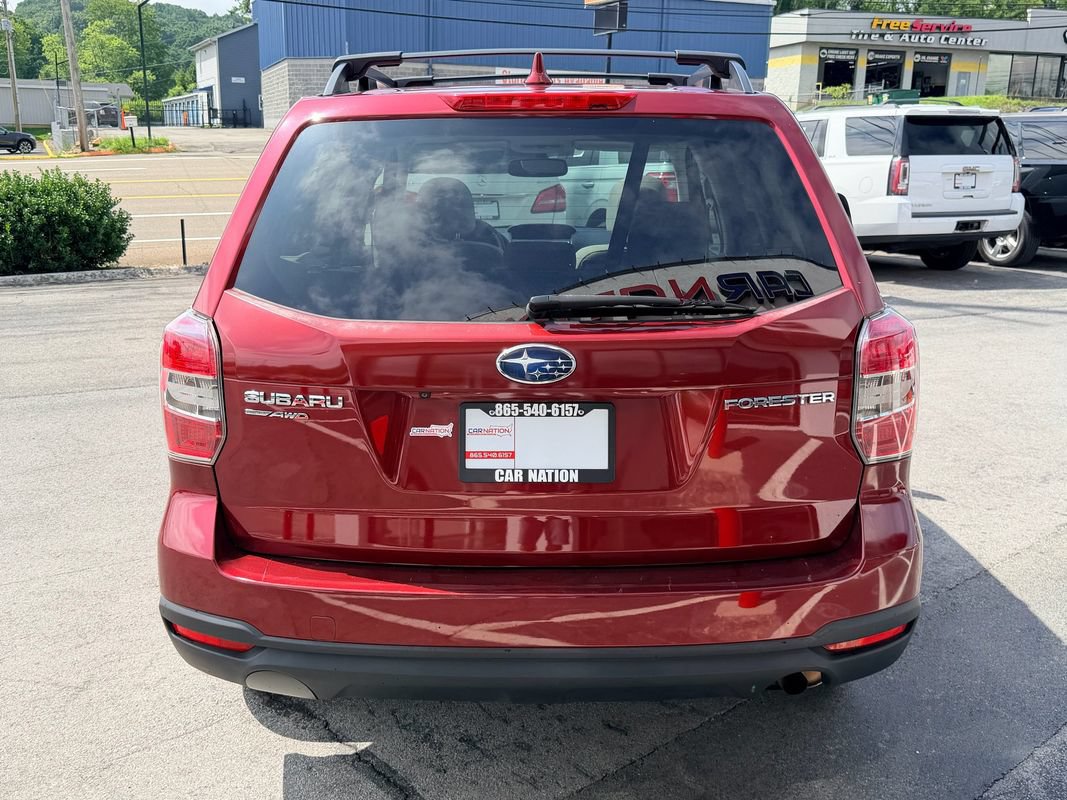 Used 2016 Subaru Forester 2.5i Premium w/ All-Weather Package AWD/4WD image 5