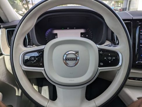 Used 2022 Volvo XC60 B6 Inscription w/ Advanced Package AWD/4WD image 34
