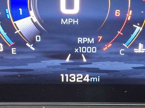 Used 2024 Chevrolet Traverse RS image 22