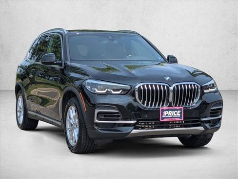 Used 2023 BMW X5 xDrive40i w/ Parking Assistance Package AWD/4WD image 3