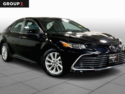 Certified 2023 Toyota Camry LE image 2