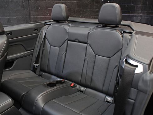 Used 2023 BMW 430i Convertible w/ M Sport Package image 37