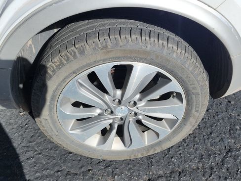 Used 2019 Buick Encore Preferred w/ LPO, Active Package FWD image 9