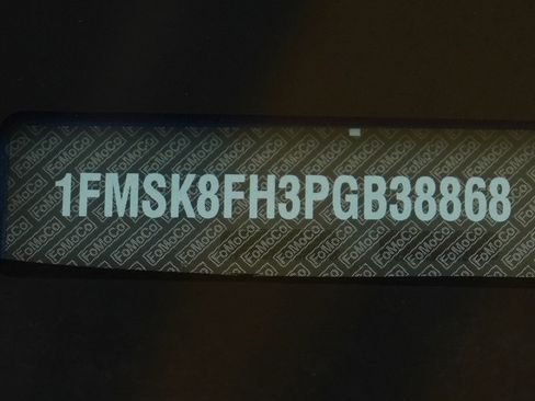 Used 2023 Ford Explorer Limited image 33